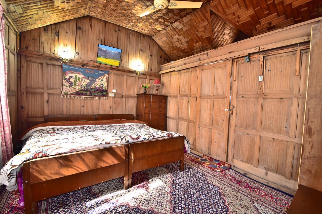 מלון Srīnagar Golden Hopes Group Of Houseboats מראה חיצוני תמונה